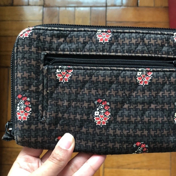 Vera Bradley rare wallet print - Picture 12 of 17